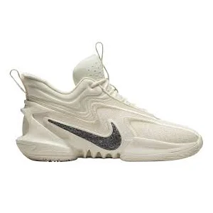 Nike Cosmic Utility 2_