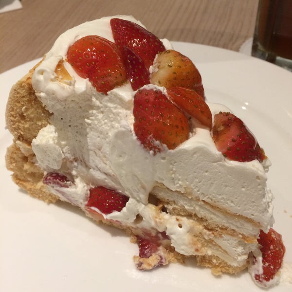 Serai Pavilion pavlova