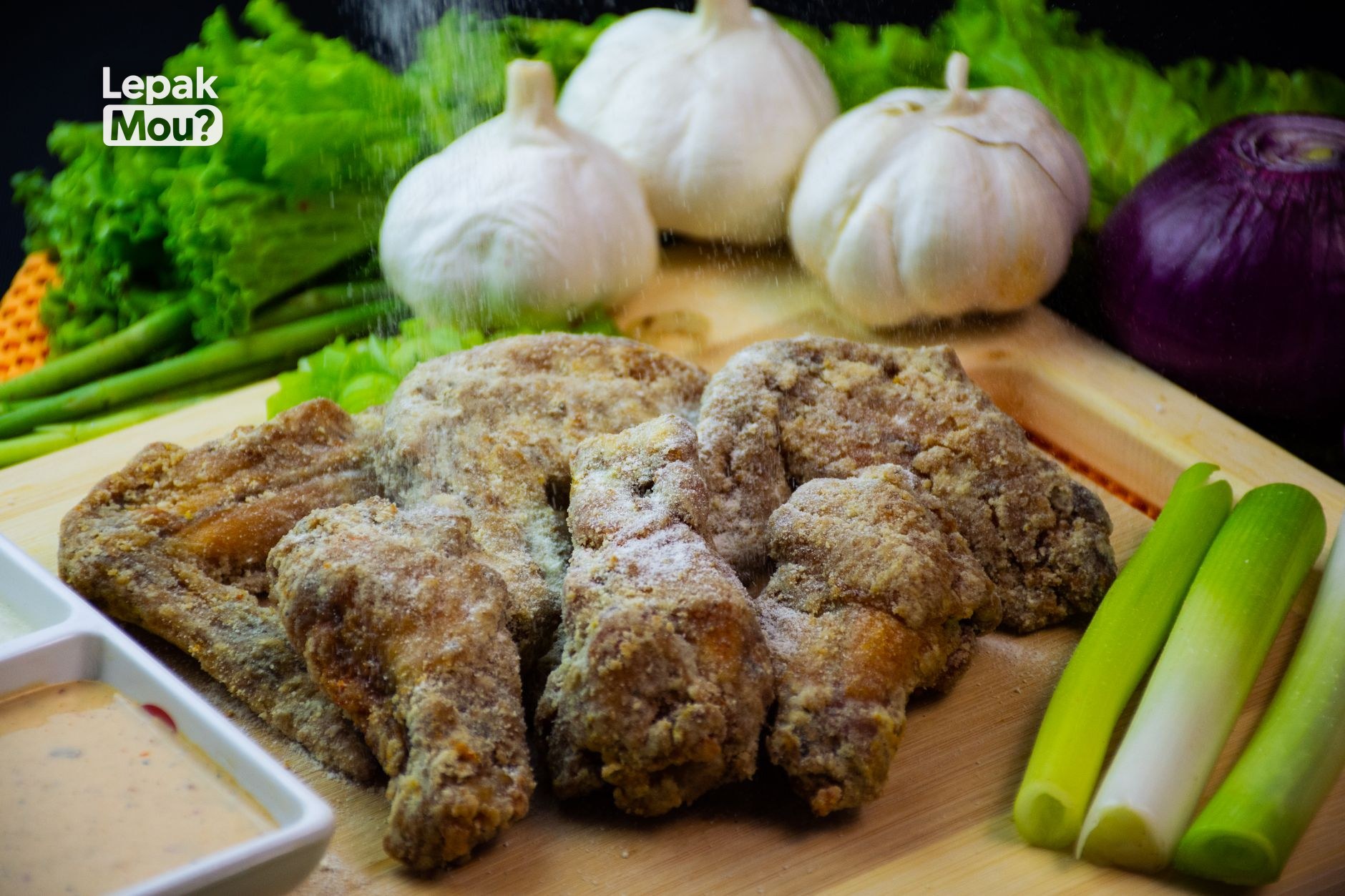 Crispy Garlic Chicken Wings